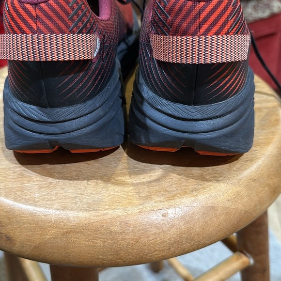 Men’s Hoka One One Black and Orange Sneakers. Men’s size 8.5/ women’s size 10. - Picture 7 of 8